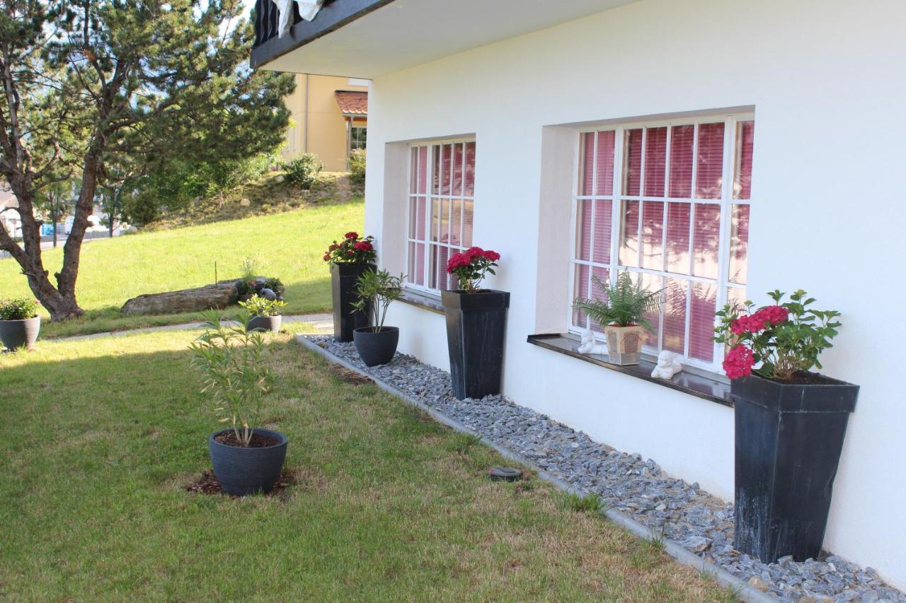 Chalet Esher Surrey Ried-Brig Εξωτερικό φωτογραφία