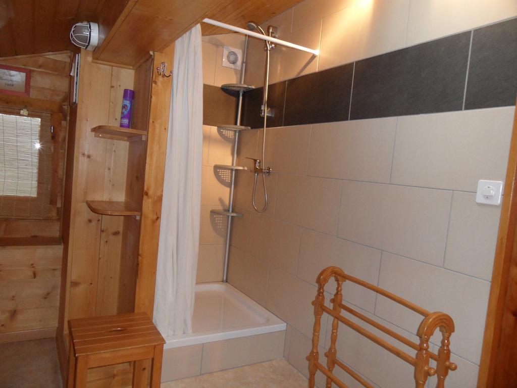 Chalet Esher Surrey Ried-Brig Εξωτερικό φωτογραφία