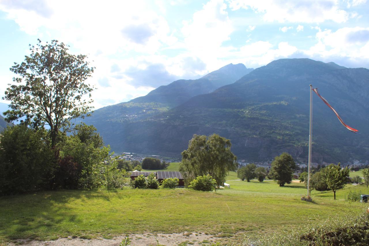 Chalet Esher Surrey Ried-Brig Εξωτερικό φωτογραφία